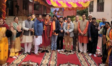 आरडब्ल्यूए 55 ने श्री राम लला प्राण प्रतिष्ठा का एलईडी के माध्यम से कराया लाइव प्रसारण, हुआ सामूहिक भजन कीर्तन