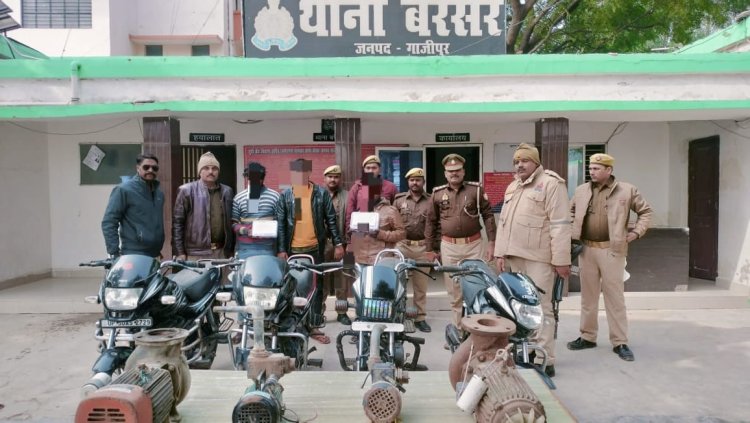 चोरी के मोटर साइकिल और मोटर के साथ तीन गिरफ्तार