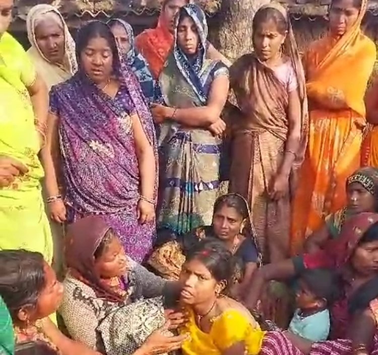 पांडाल के सजावट को हटाते समय बिजली के करेंट से युवक की मौत