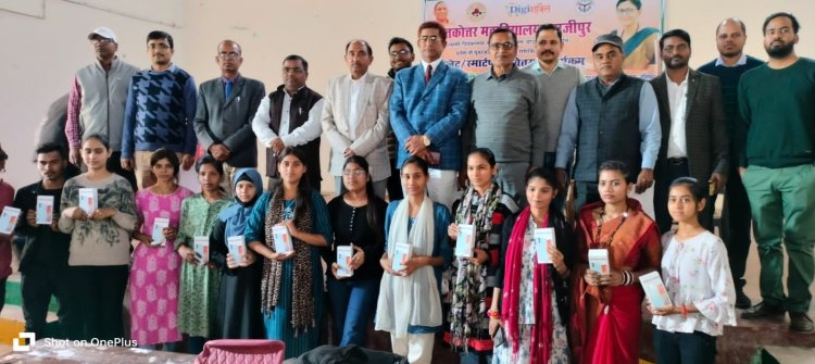 सूचना प्रौद्योगिकी का सम्यक उपयोग ही स्वर्णिम भविष्य का आधार - प्रोफेसर (डॉ०) राघवेन्द्र कुमार पाण्डेय