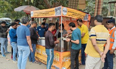 जनता की थाली पर जनता की चौपाल और होली मिलन