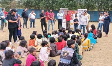 होली के रंग नेकी के संग के तहत बांटे जरूरतमंद बच्चों में रंग और पिचकारी