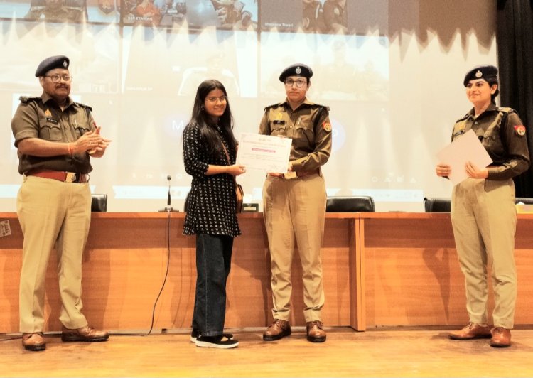 चैलेंजर्स ग्रुप को नोएडा पुलिस ने किया सम्मानित