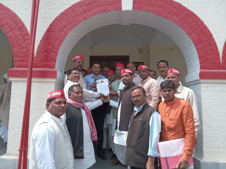 समाजवादी शिक्षक सभा ने शिक्षक की हत्या पर सौंपा पत्रक