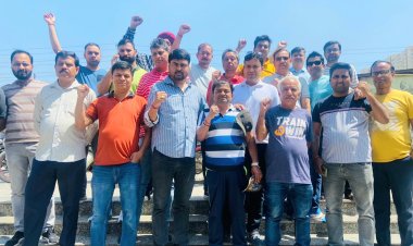 नेफोवा कार्यालय पर हुई स्थानीय निवासियों की बैठक