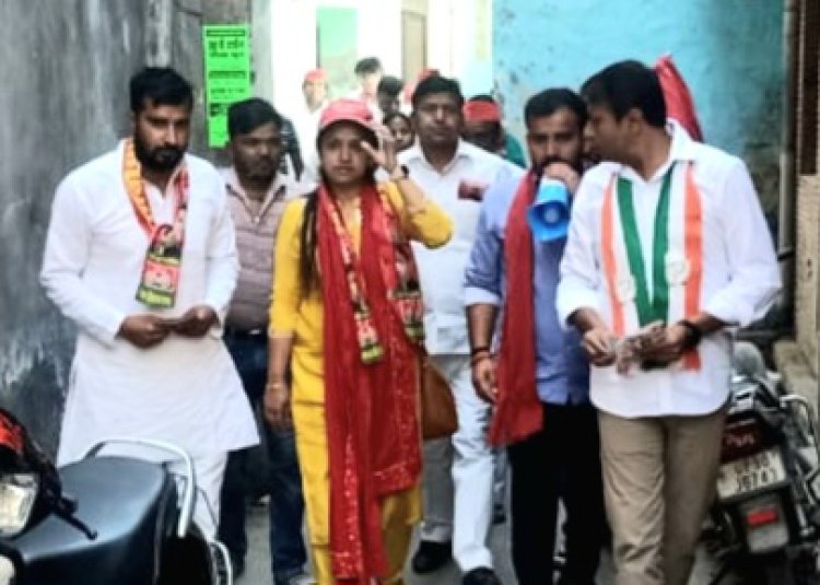 सेक्टर और सोसायटी में पहुंचकर सपाइयों ने डॉ महेंद्र नागर के लिए मांगे वोट