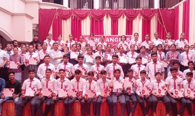 सेंट एंजेल्स स्कूल में किया गया टॉपर्स विद्यार्थियों को सम्मानित