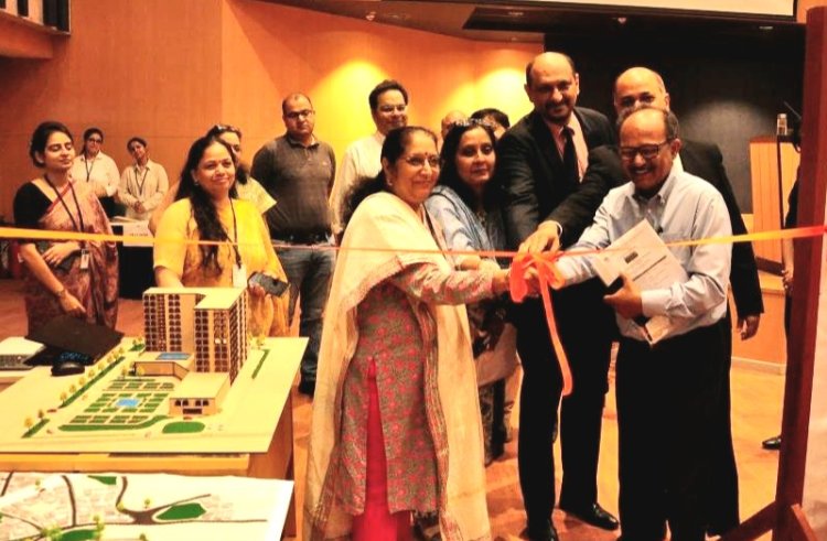 एमिटी विश्वविद्यालय में वार्षिक प्रदर्शनी ‘‘रेक ए+पी’’ का आयोजन