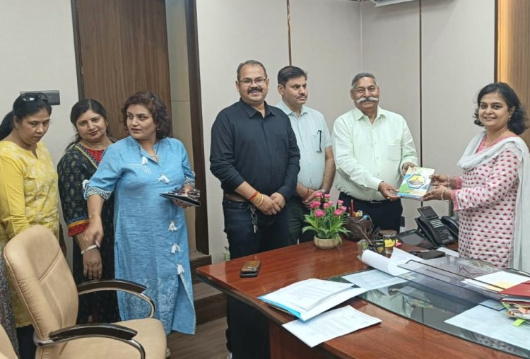 सेक्टर 51 की समस्याओं के निवारण हेतु एसीईओ वंदना त्रिपाठी से की मुलाकात