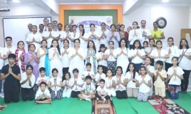 डीएवी पब्लिक स्कूल नोएडा ने मनाया योग दिवस