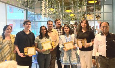 भारतीय सिंधु सभा उत्तर प्रदेश द्वारा समाज के मेधावी विद्यार्थियों का सम्मान समारोह