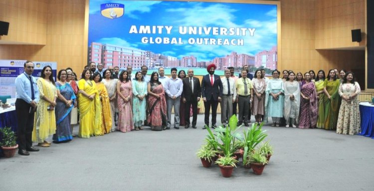 एमिटी विश्वविद्यालय में दिल्ली एनसीआर के स्कूलों के प्रधानाचार्यो के साथ संवाद सम्मेलन का आयोजन