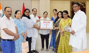 कमिश्नरेट गौतम बुद्ध नगर को मुख्यमंत्री दर्पण डैशबोर्ड उ.प्र. में प्रथम स्थान मिलने पर किया सम्मानित