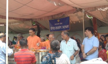 योगदा आश्रम नोएडा में नारायण सेवा का हुआ आयोजन 