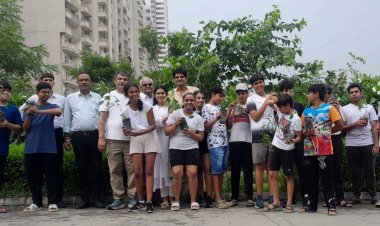 अपने द्वारा लगाए गए पौधे के पालक भी बने - मोनिका चौहान