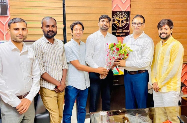 युवा शक्ति ने किया समाज कल्याण अधिकारी शैलेन्द्र बहादुर सिंह को सम्मानित