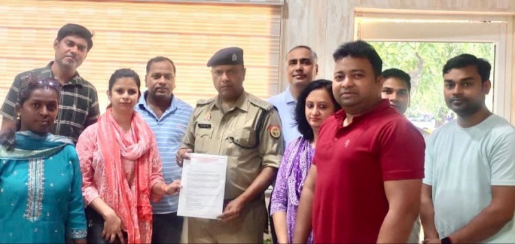 साइबर ठगी, खुले में शराब पीना, छीना झपटी समस्याओं को लेकर एसीपी - 2 सेंट्रल नोएडा से मुलाक़ात की