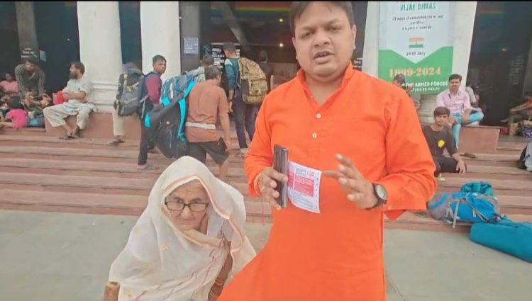 राजधानी दिल्ली से लेकर झांसी तक सोशल मीडिया पर नोएडा के अनुज गुप्ता की चर्चा