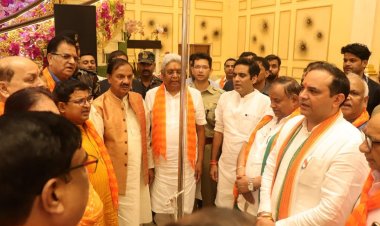 उत्तर प्रदेश उद्योग व्यापार मंडल ने हर्षोल्लास से मनाया 78वा स्वतंत्रता दिवस, सांसद विधायक रहे उपस्थित