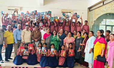 नोएडा पंजाबी एकता समिति ने की शिक्षण सामग्री वितरण