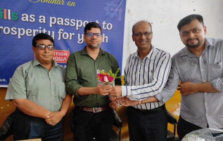 स्पोकेन इंग्लिश सर्वाधिक रोजगार पैदा करने वाली स्किल - डॉ. बीरबल झा