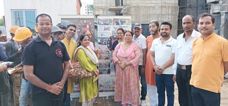 जन्माष्टमी की पूर्व संध्या पर नेकी का डब्बा फाउंडेशन ने 300 जरूरतमंदों को कराया भोजन