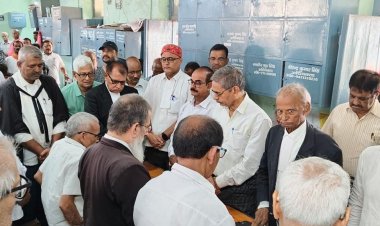 शोकसभा आयोजित कर न्यायिक कार्य से विरत रहे अधिवक्ता