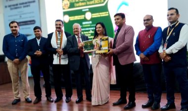 प्रीति सारस्वत 'सर्वपल्ली राधाकृष्णन एक्सीलेंस अवार्ड 2024-25' बेस्ट इंग्लिश टीचर से सम्मानित