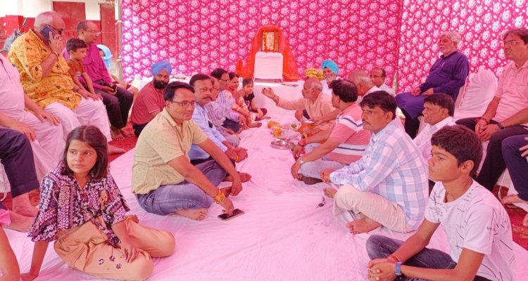 बजरंग रामलीला संचालिका समिति ने किया रामलीला मंचन के लिए भूमि पूजन