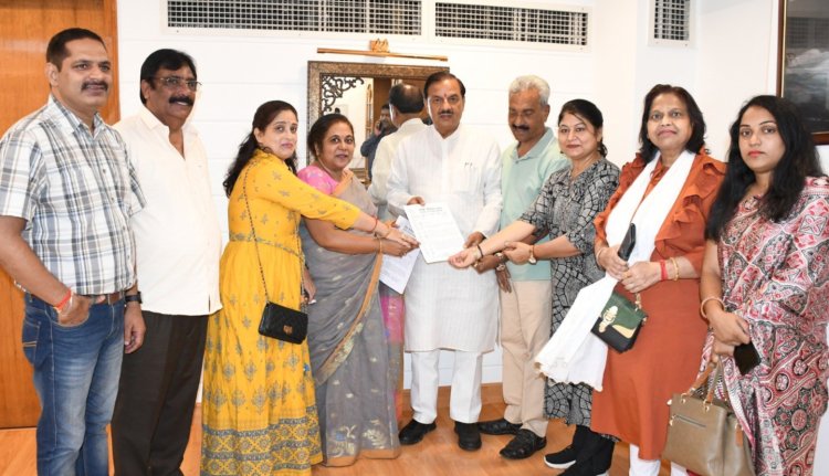 सांसद से मिला नौएडा सिटीजन फोरम का प्रतिनिधि मंडल, सुझाव एवं समस्याओं से कराया अवगत