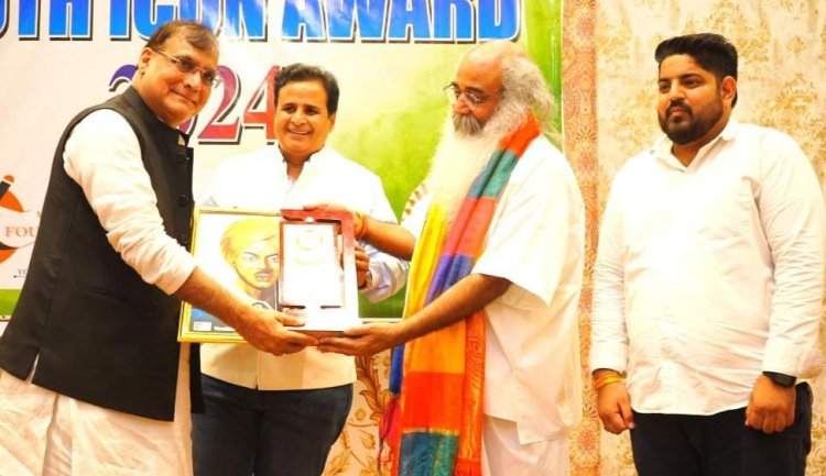 एक शाम शहीद क्रांतिकारियों के नाम कार्यक्रम का हुआ शानदार आयोजन