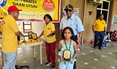 जेवीसीसी लाफ्टर क्लब ने दान उत्सव समारोह शुरू किया