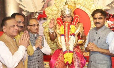 लाल किला मैदान पर गणेश पूजन से लीला मंचन प्रारंभ