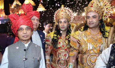 लव कुश रामलीला लालकिला मैदान में प्रभु श्रीराम की शोभायात्रा सम्पन्न