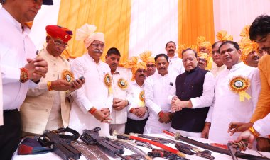 राजपूत समाज ने वीर कुंवर सिंह शौध संस्थान के परिसर में किया शस्त्र पूजन