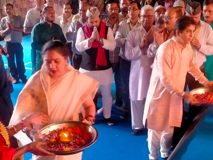 'कामधेनु रामलीला' में जटायु के साथ आकाश मार्ग में युद्ध से रोमांचित हुए दर्शक 