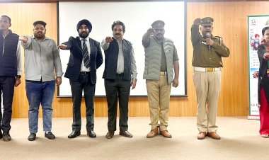 यातायात माह के अंतर्गत सड़क सुरक्षा जागरूकता कार्यक्रम आयोजित