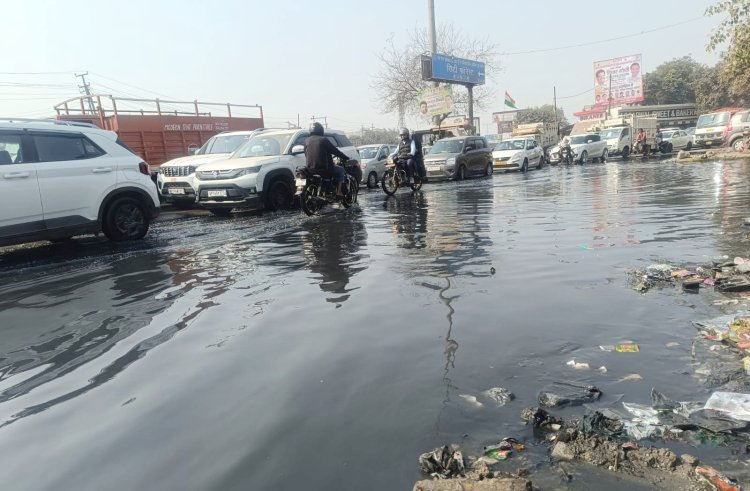 भोपुरा चौक पर नाले का पानी भरा रॉड जाम