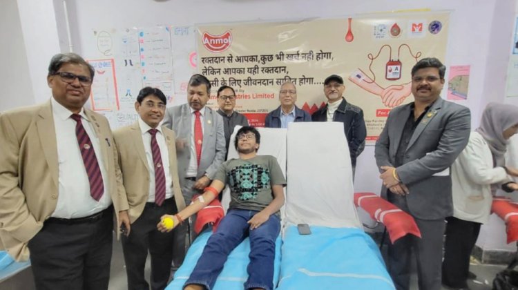 अनमोल इंडस्ट्रीज ने किया रक्तदान शिविर का आयोजन