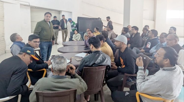 इकोविलेज-1 टावर प्रतिनिधियों ने सुरक्षा व्यवस्था दुरुस्त करने के लिए किया एजेंसी संग बैठक