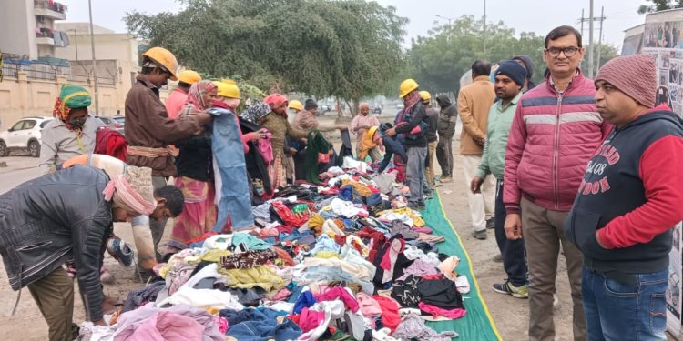 नेकी का डब्बा फाउंडेशन ने वीर बाल दिवस पर किया 7,000 कपड़ों का वितरण