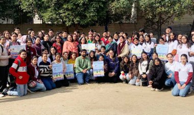 नोएडा प्राधिकरण के अधिकारियों और सेक्टर 43 नोएडा के निवासियों के बीच हुई बैठक