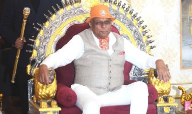 Rajarishi Spreads the Universal Message of Advait at Maha Kumbh 2025