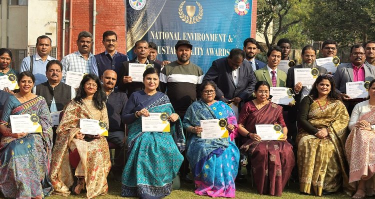 सत्यम फैशन इंस्टीट्यूट नोएडा को नेशनल एनवायरनमेंट एंड सस्टेनेबिलिटी अवॉर्ड्स 2025 से किया गया सम्मानित