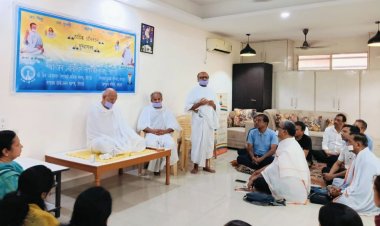 नवकार मंत्र दिवस पर तेरापंथ जैन समाज के साथ मिलकर किया मंत्र जाप