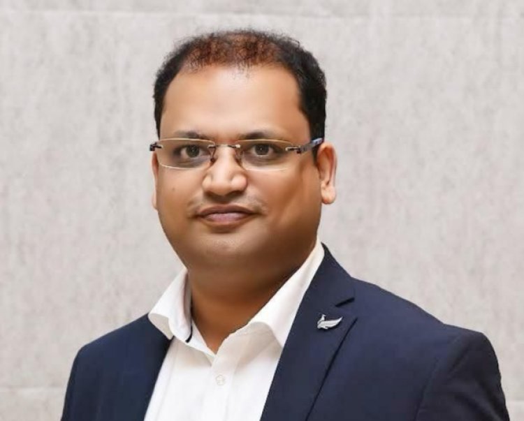 हाथ मिलाने और गले लगाने वाला हर व्यक्ति दोस्त नहीं होता - निखिल