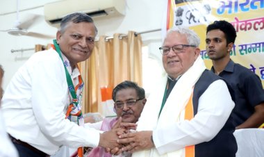 व्यापारी सुरक्षा फोरम की 'स्वदेशी का सम्मान - विदेशी का बहिष्कार' सामूहिक शपथ ग्रहण