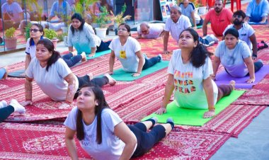 दिनेश इंटरनेशनल स्कूल परिसर में मनाया गया योग दिवस