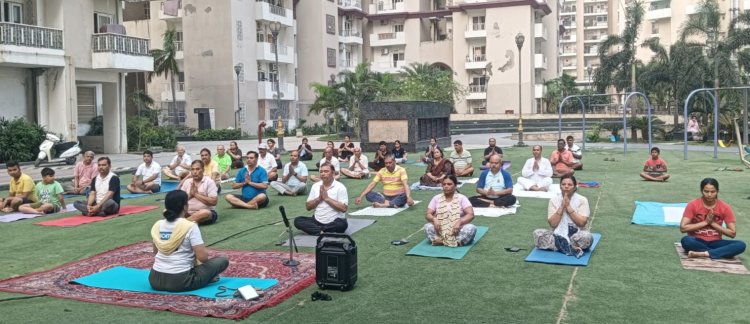 अंतरराष्ट्रीय योग दिवस 2025 पर 'करो योग, रहो निरोग' के मंत्र के साथ गूंजा वातावरण