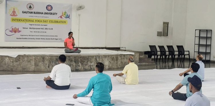 गौतम बुद्ध विश्वविद्यालय क्लब ने मनाया अंतरराष्ट्रीय योग दिवस
